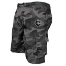 Bermuda masculina de verão, estilo militar, em algodão de alta qualidade, com vários bolsos, ideal para uso casual em atividades ao ar livre.